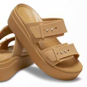 CROCS Brooklyn Tan Platform Slides